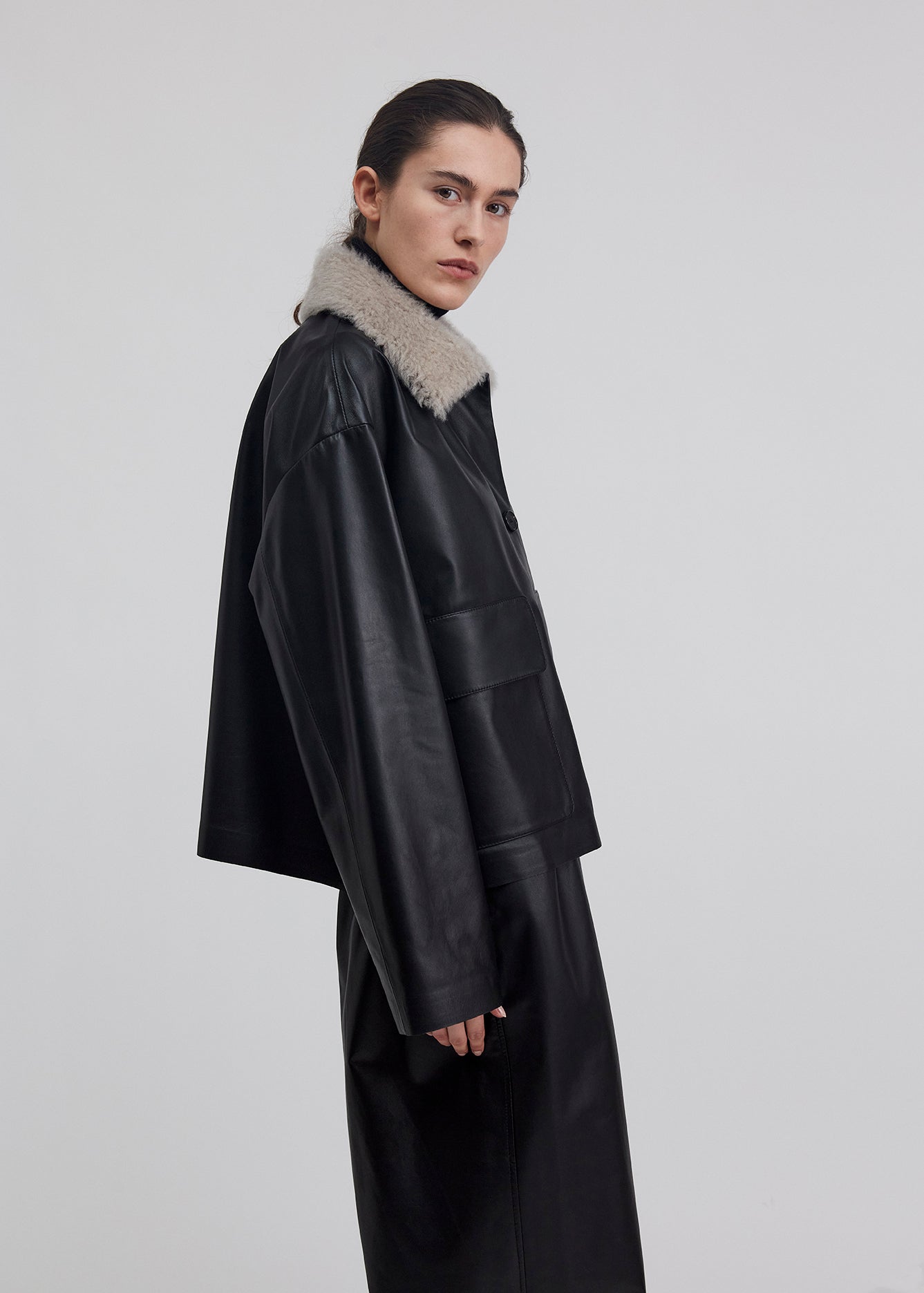 12544 JIMMU - UTZON AW24 Leather Jacket with shearling collar side